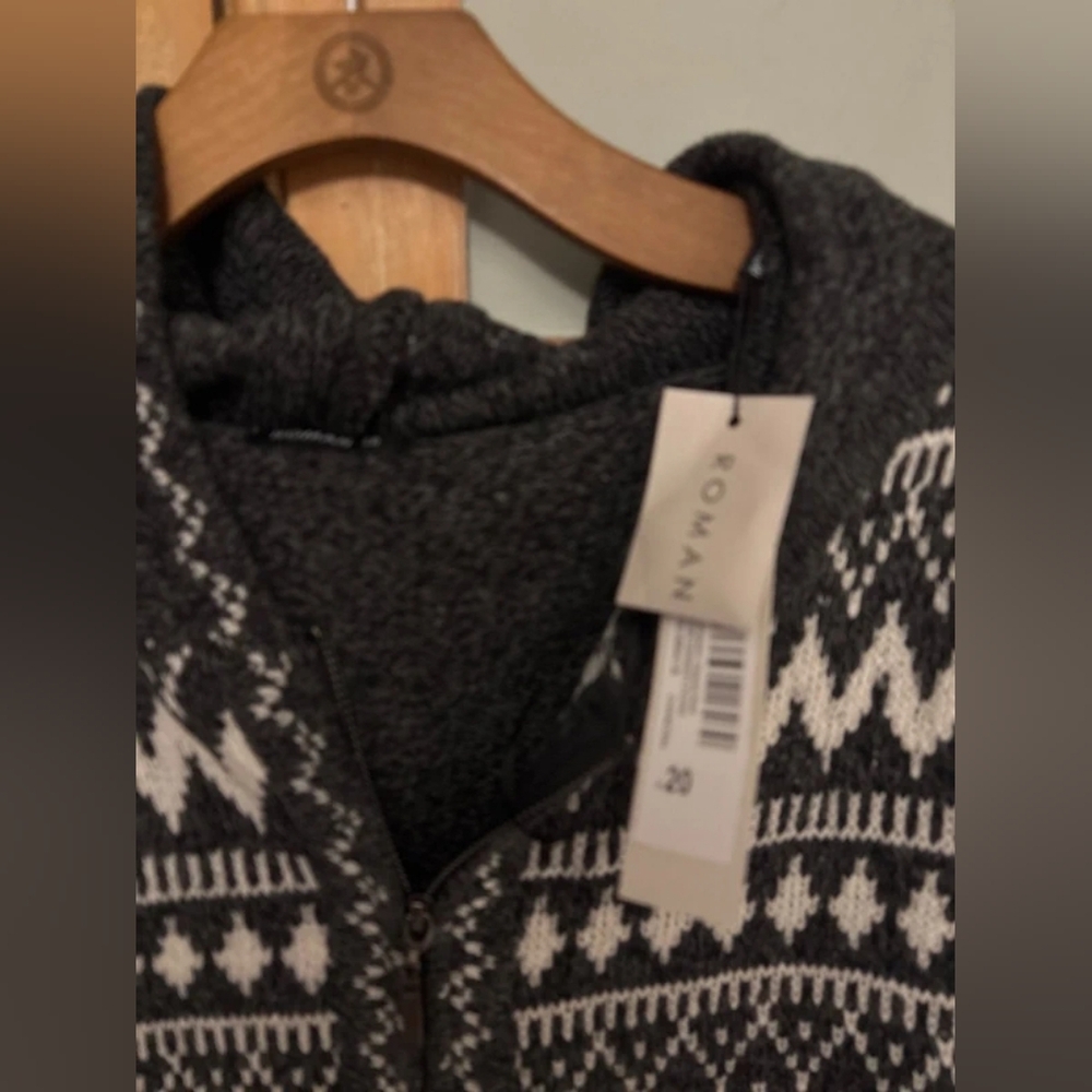 Black and White Hooded Cardigan - Picture 3 of 4